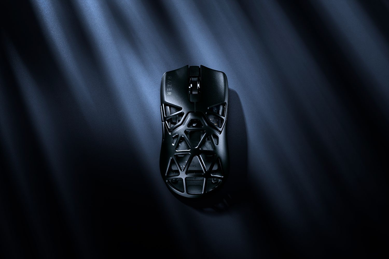 Razer Viper Mini Signature Edition 发布:重量仅有49g、镁合金外壳、约60小时续航,售RM1369! 2 razer viper mini signature edition gallery 1500x1000 2