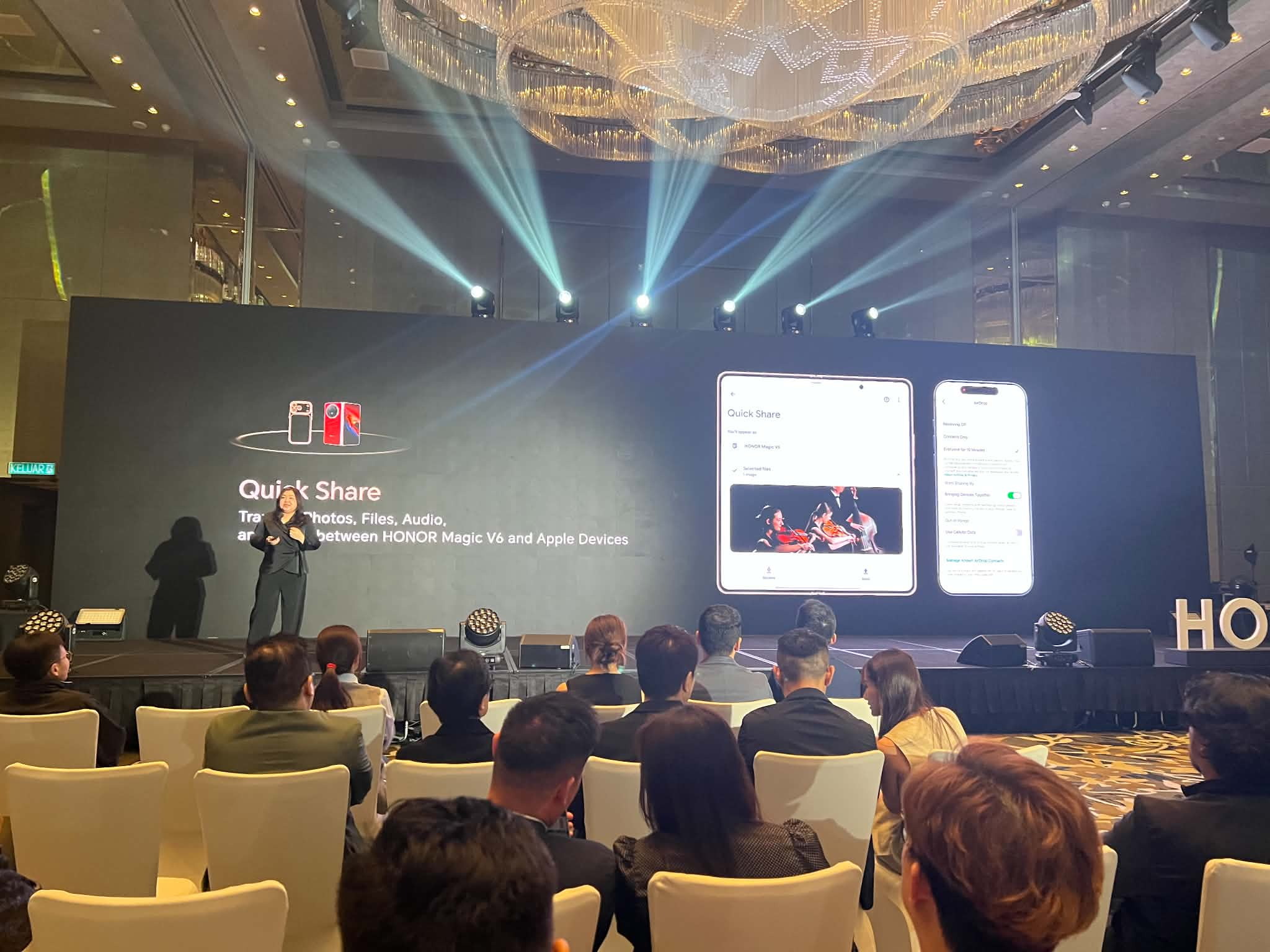 能拉飞机的折叠机!HONOR Magic V6发布:骁龙8 Elite Gen 5、6600mAh,RM7699起! 9 image 15